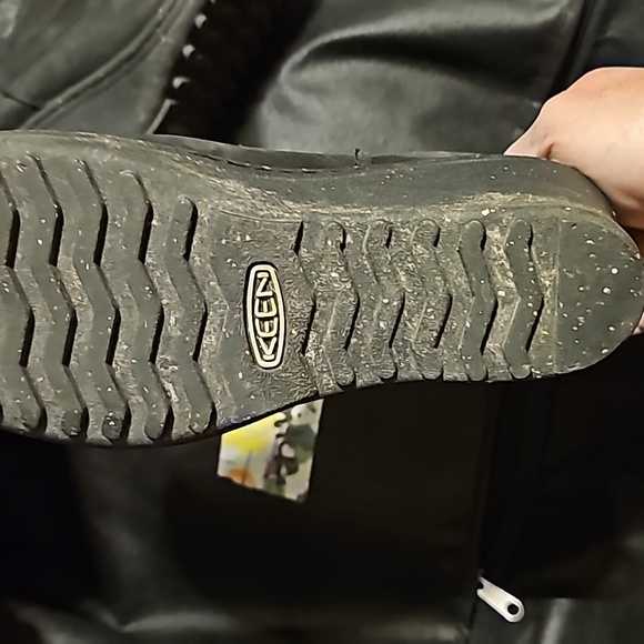 Keen Akita Women's Ankle Boot Wedges Black Leather Snap Closure - Picture 6 of 8